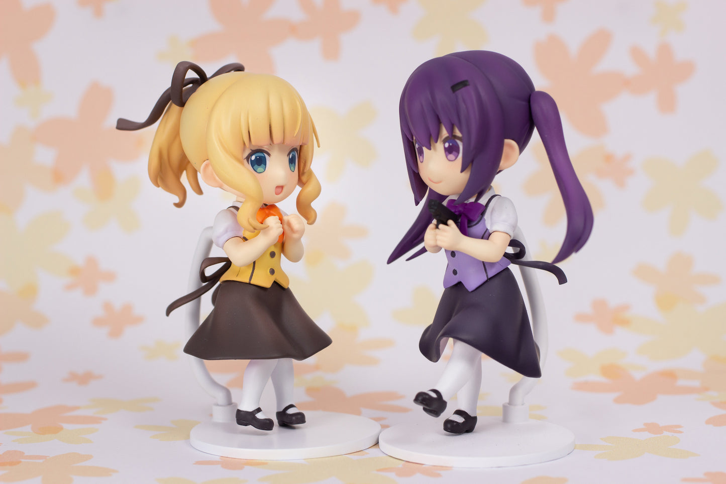 Is the order a rabbit? BLOOM
mini figure Syaro(re-run)