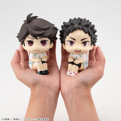 LOOK UP SERIES - Haikyu!! Toru Oikawa and Hajime Iwaizumi Uniform ver. Set [with gift]