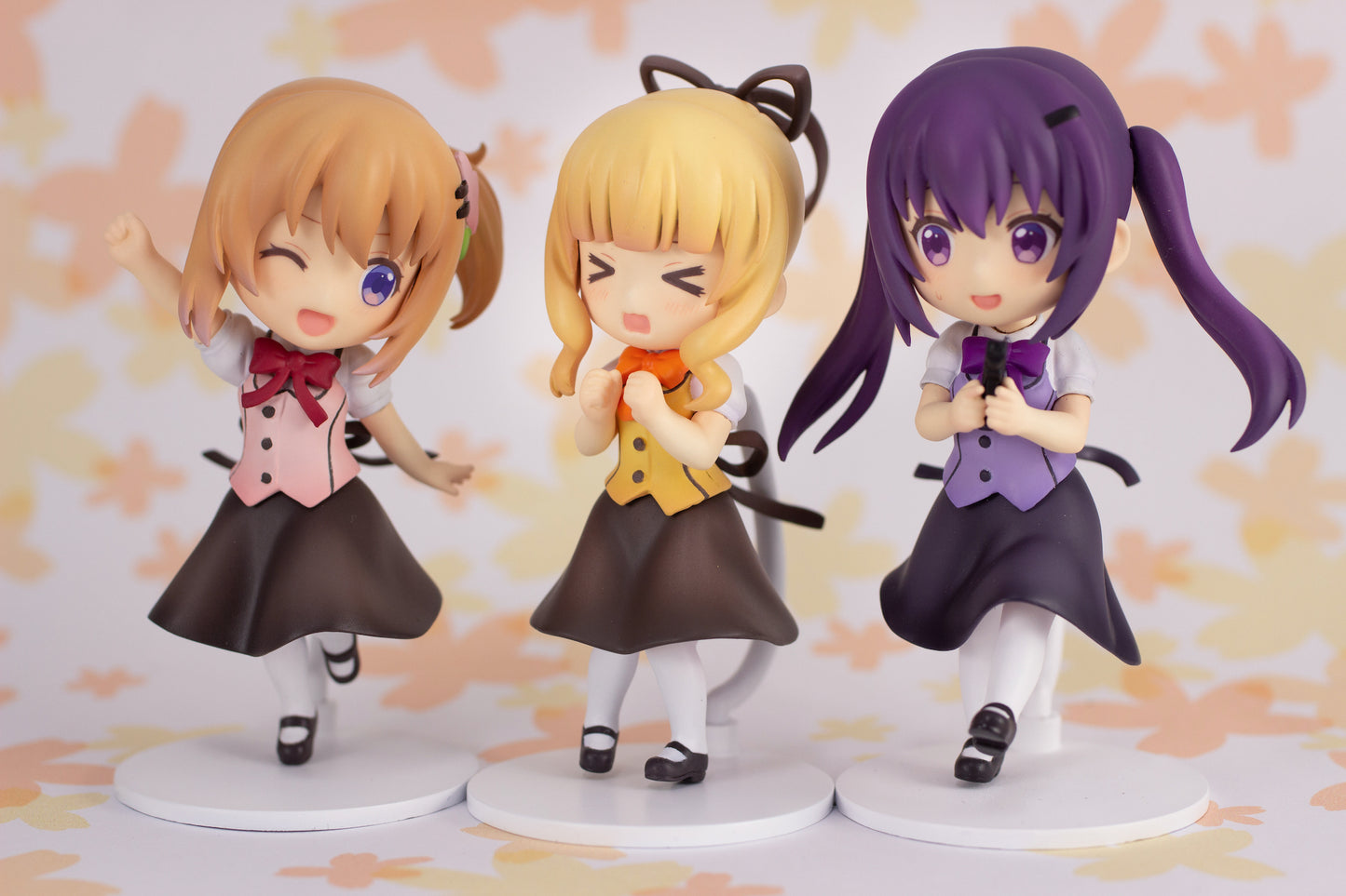 Is the order a rabbit? BLOOM
mini figure Syaro(re-run)