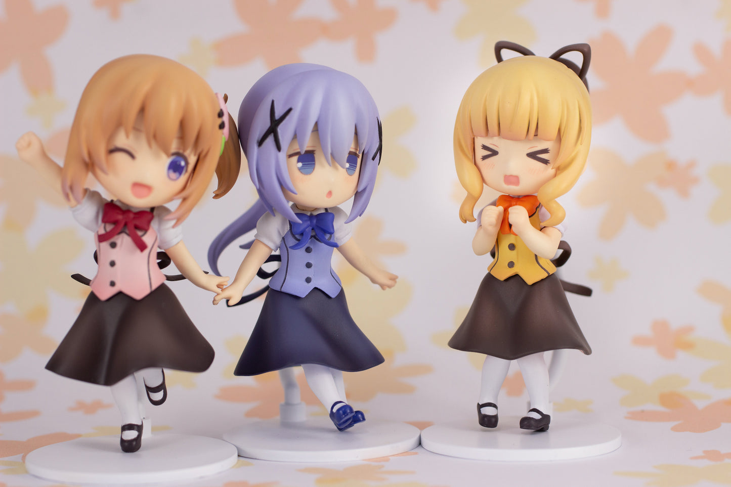 Is the order a rabbit? BLOOM
mini figure Syaro(re-run)