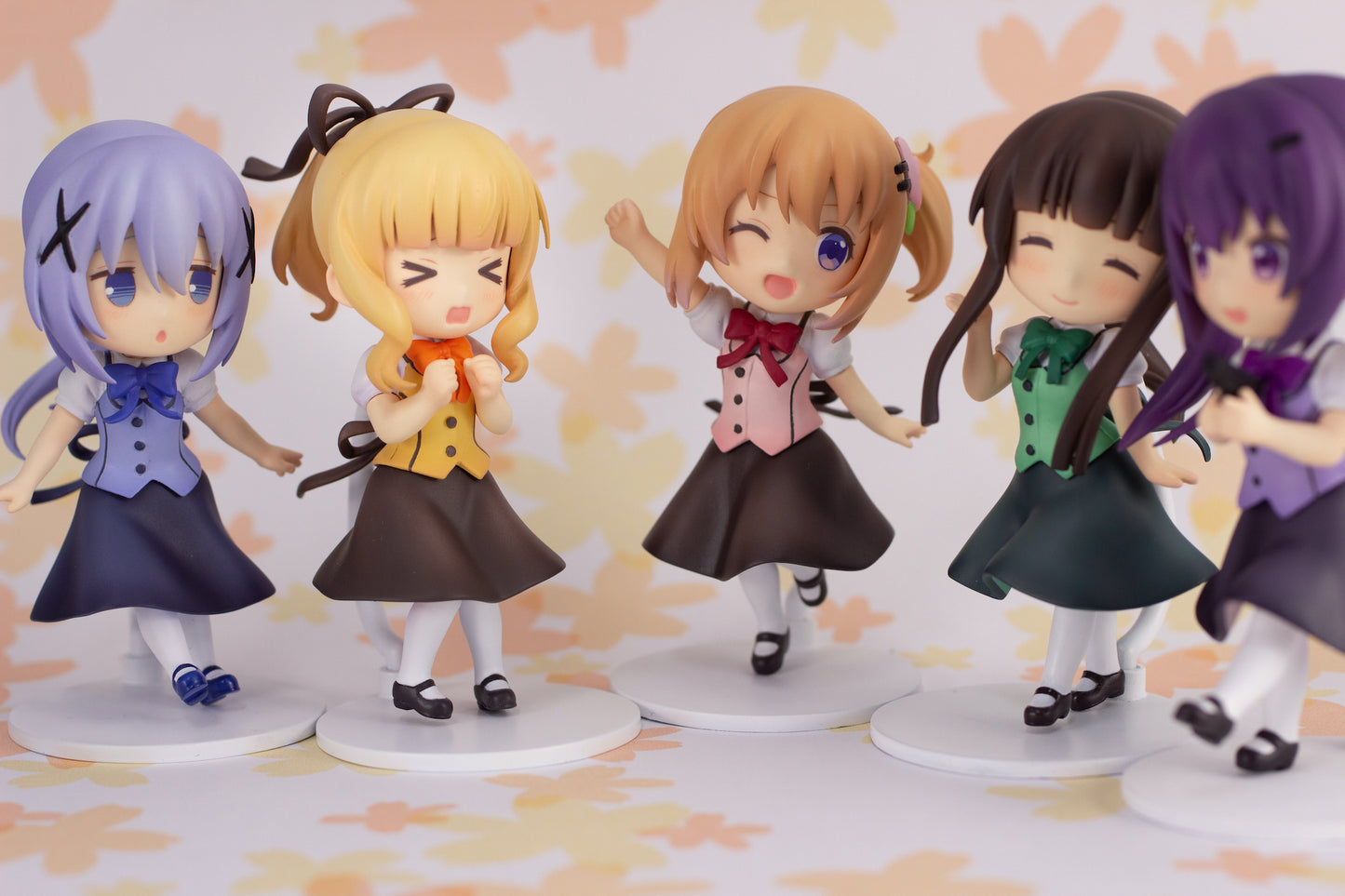 Is the order a rabbit? BLOOM
mini figure Syaro(re-run)