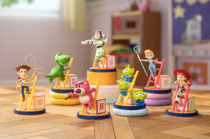 Blindbox Disney Toy Story Super Party: 1Box (6pcs)