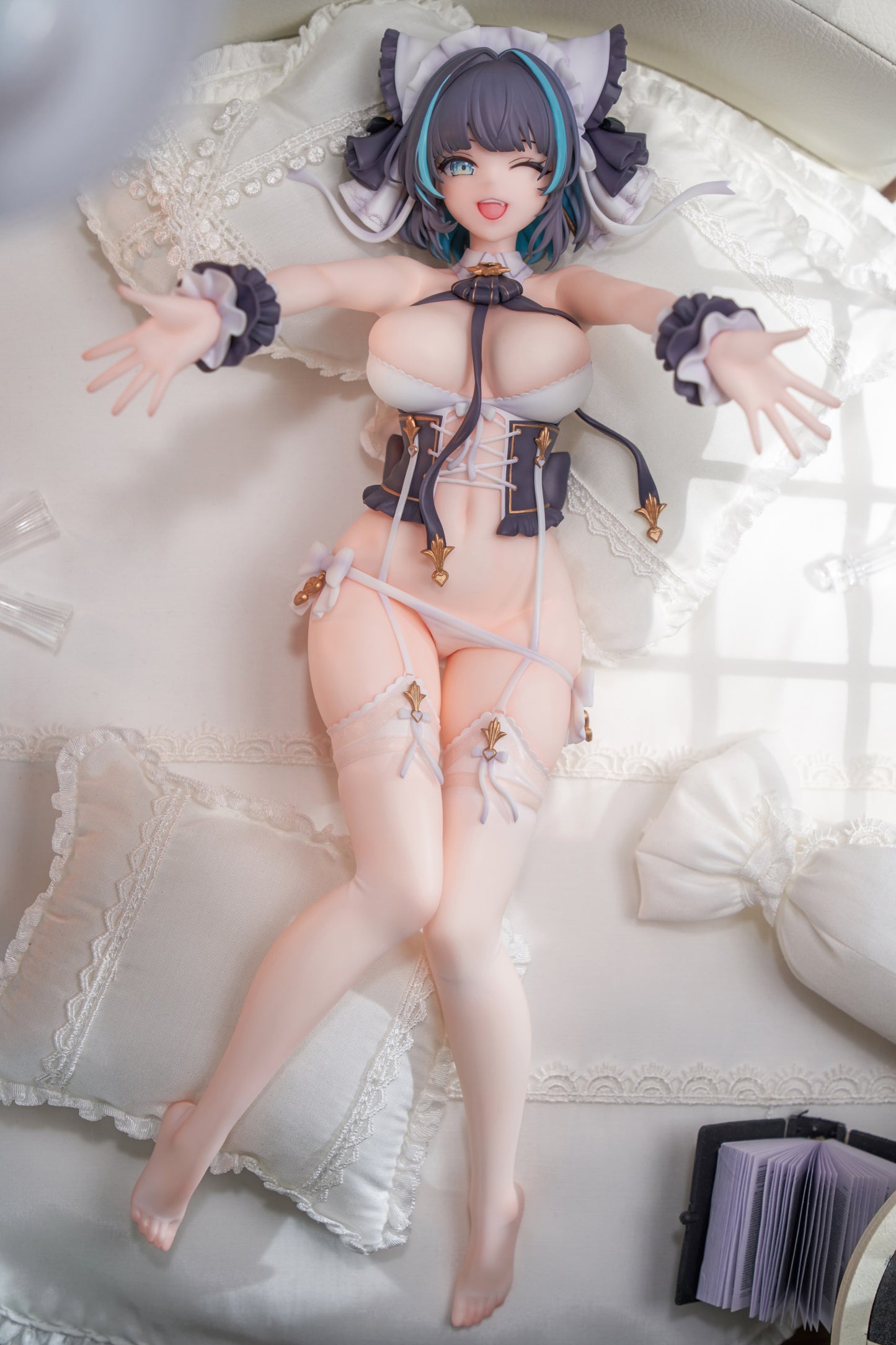 1/6 Azur Lane Cheshire Dakimakura Cover Illustration Ver. Figure