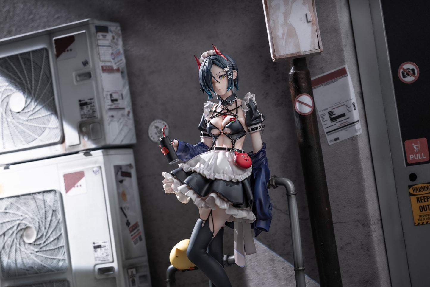 1/6 Azur Lane: Ulrich von Hutten Mayhem Maid Ver.