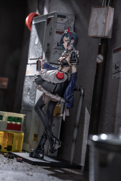 1/6 Azur Lane: Ulrich von Hutten Mayhem Maid Ver.