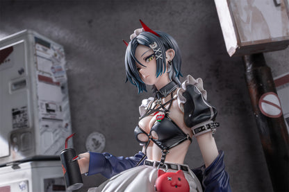 1/6 Azur Lane: Ulrich von Hutten Mayhem Maid Ver.