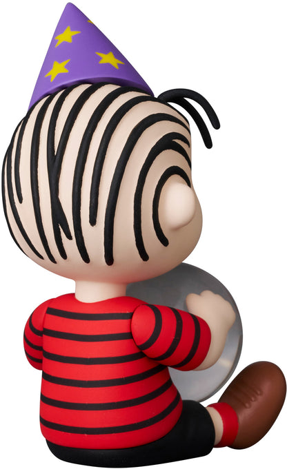 UDF Peanuts Series 17 Linus & Crystal Ball