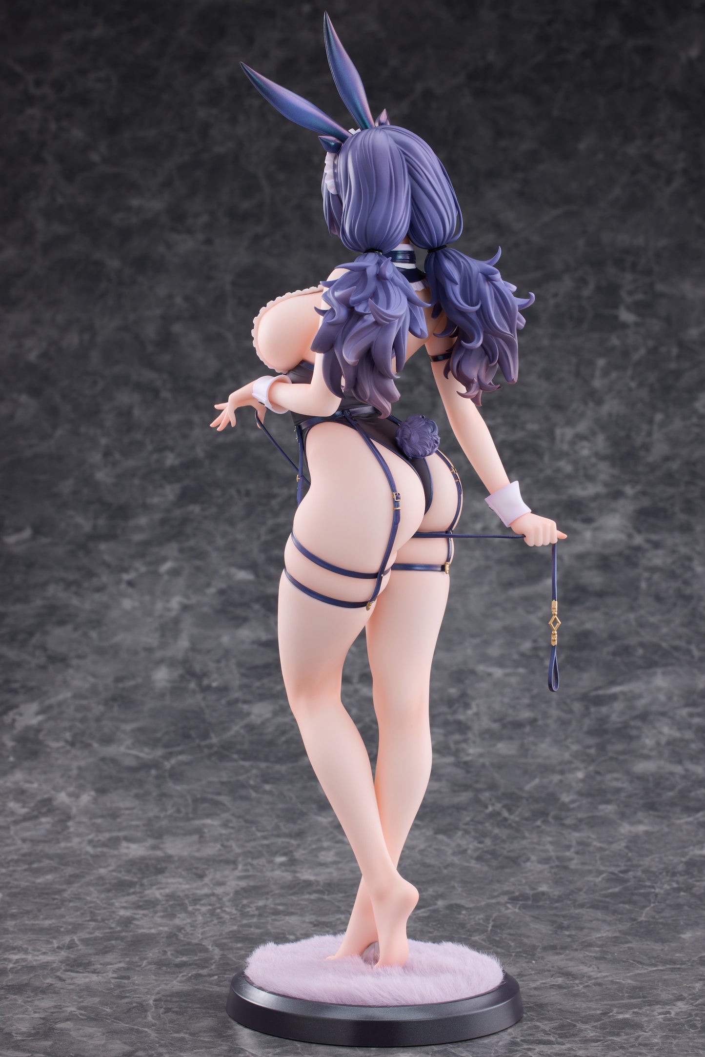 1/6 Obedient Hina Verna Illustrated by Sue Suerte Deluxe Edition